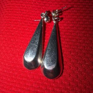 Silver Teardrop Drop Earrings
